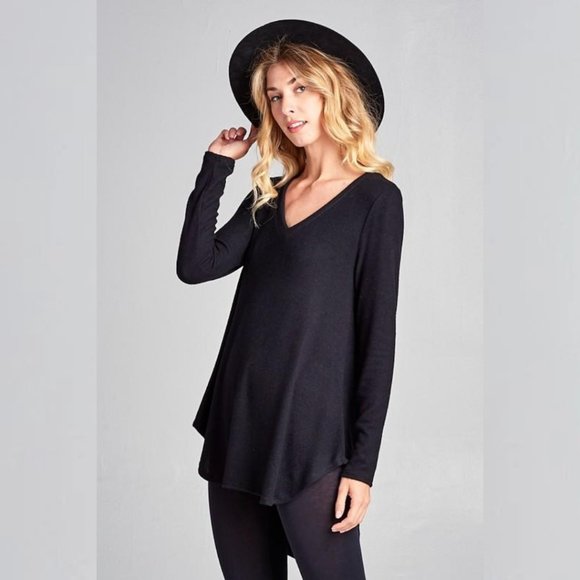 Two-Tone Hacci V-Neck Blouse Top Black - Picture 2 of 3